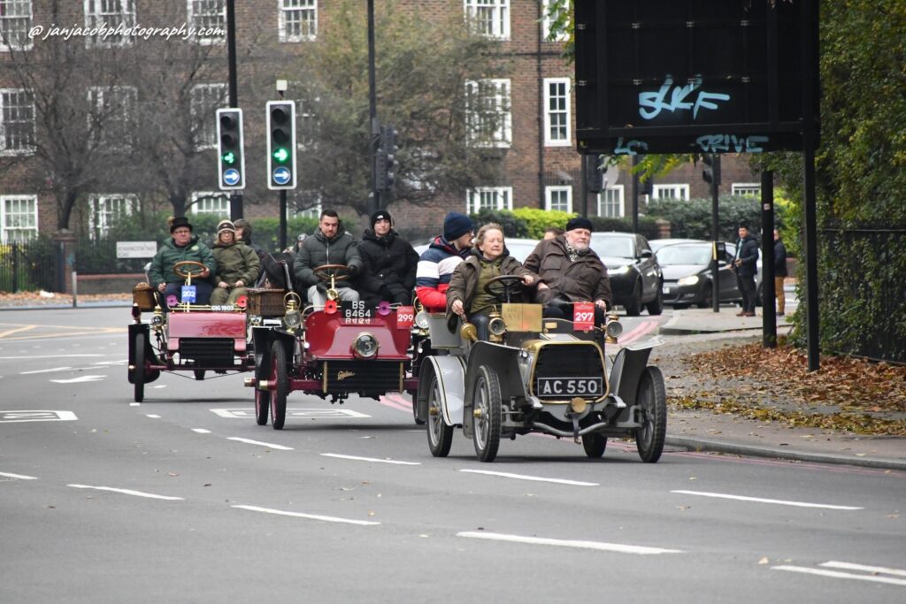 London To Brighton 2024 Antique Car Run Route Map - cars near Kennington Park, Oval, London